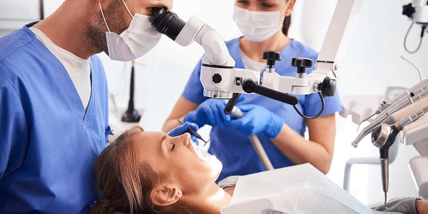 How Dentists Can Adopt New Dental Technology