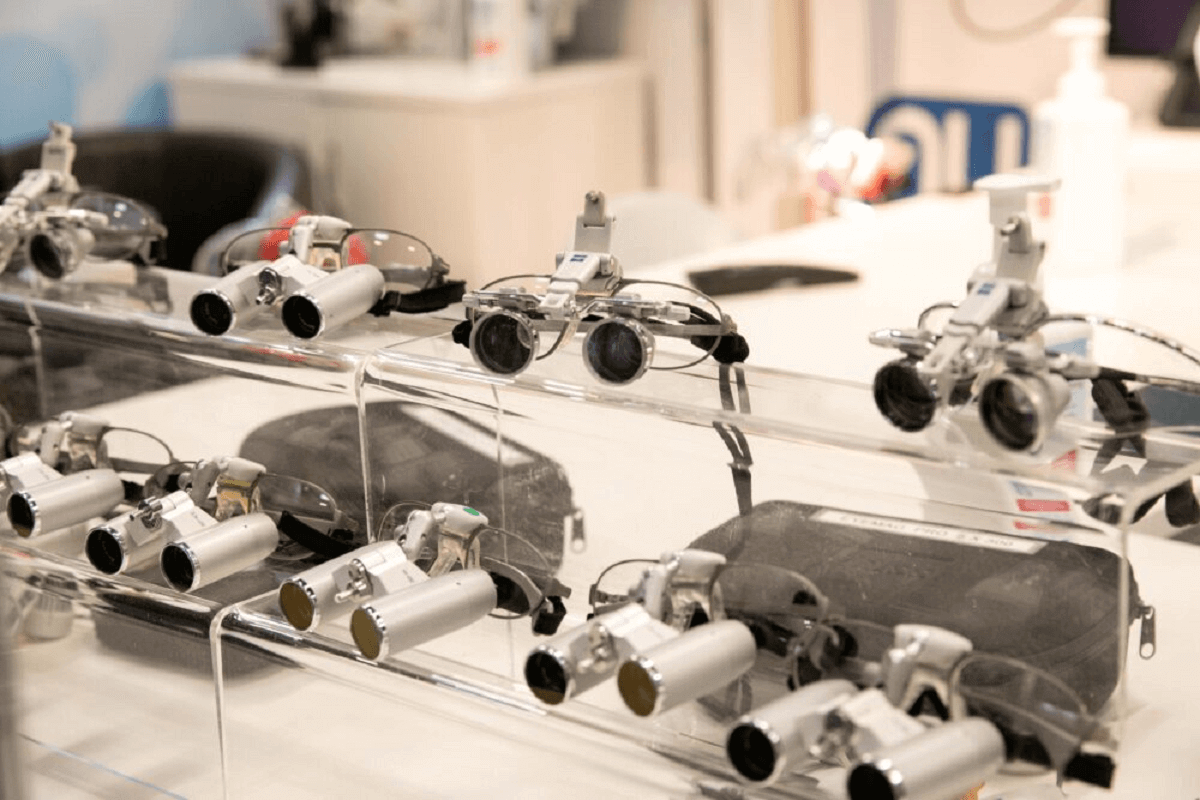 How To Choose Dental Loupes